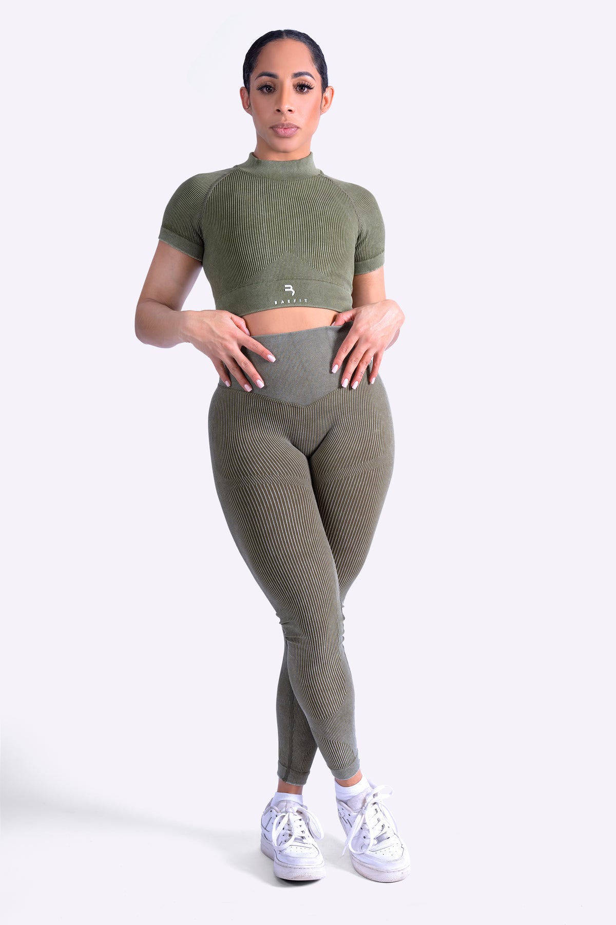 OASIS - BAEFIT LIFT CONTOUR NAADLOZE SPORT TOP